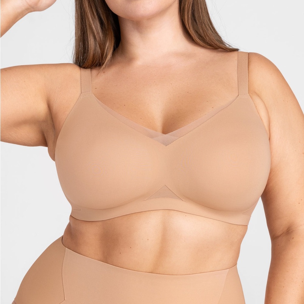 Honeylove Crossover Wireless Bra Sand Size 1X